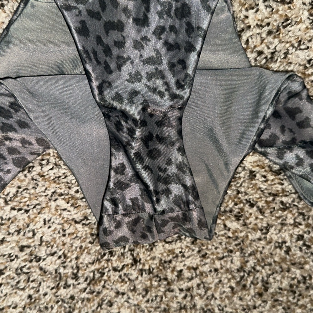 Aerie Leopard Print Bikini Bottoms - Picture 6 of 6